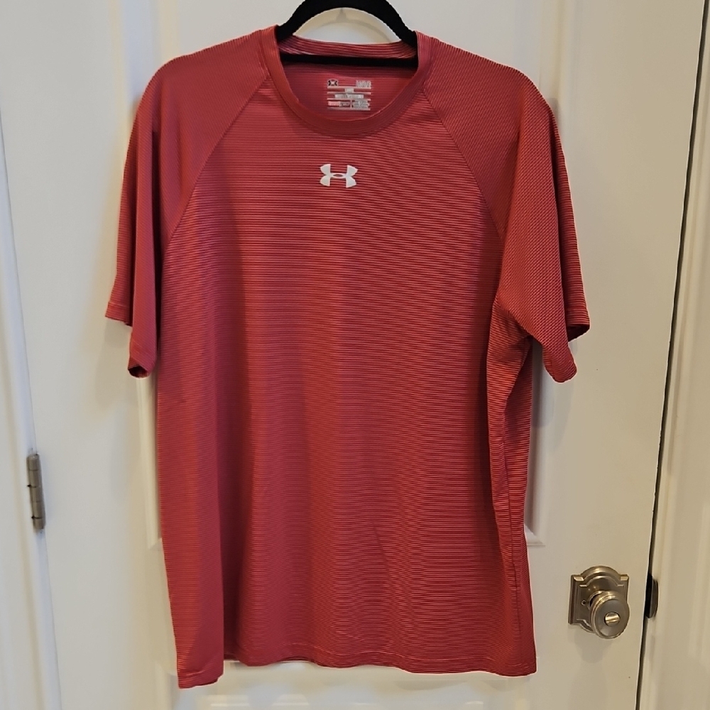 Under Armour Men's Crimson Short Sleeve Tee‎ Heatgear Loose Fit